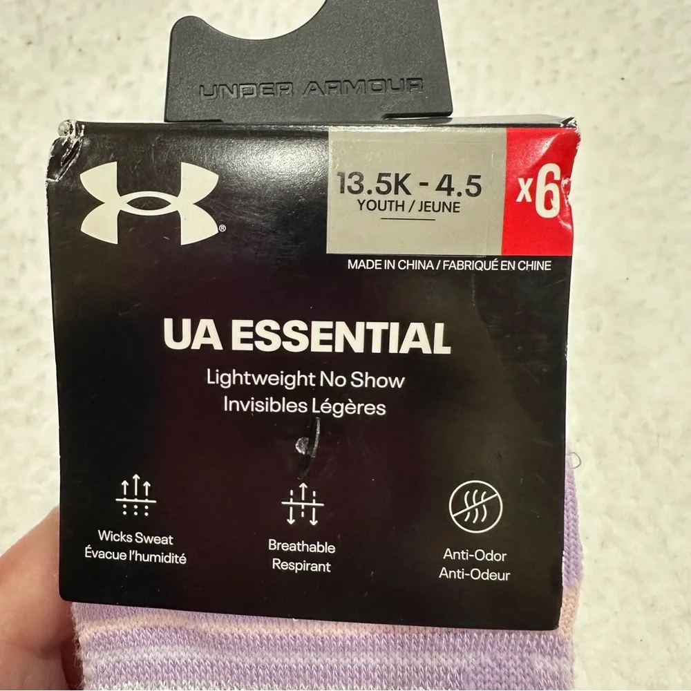 Girl’s Under Armour No-Show Socks